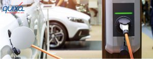 Auto elettrica e colonnina di ricarica